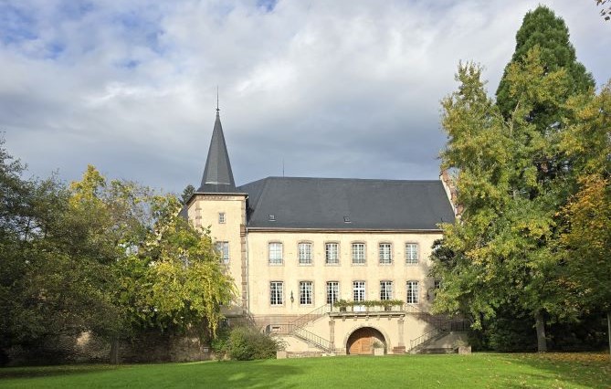 EMPREINTES D'HISTOIRE. Quel magistrat alsacien demeura dans le château du célèbre Lazare de Schwendi ?
